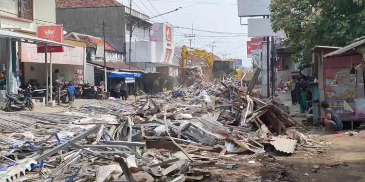 Pasar Darurat Jungjang Ditertibkan Pemerintah