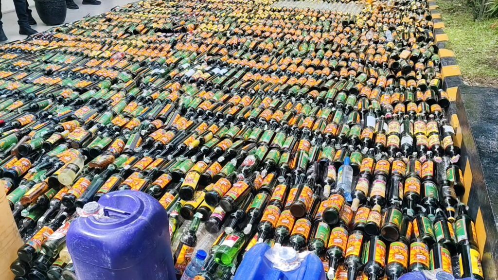 Ribuan Botol Miras dan Knalpot Dimusnahkan Polresta Cirebon
