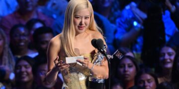 Rose BLACKPINK Cetak Rekor di MTV VMA 2025 Lewat Lagu ‘APT.’