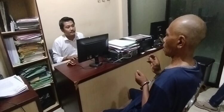 Sakit hati digugat cerai, suami tega bacok mantan istri