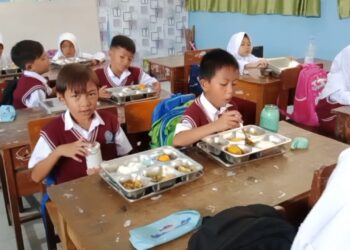 Program MBG di SDN Kedung Krisik Kota Cirebon, Penyelenggara pastikan pemenuhan gizi seimbang diberikan kepada siswa