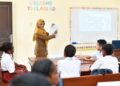 Bahasa Inggris Jadi Mata Pelajaran Wajib di SD Mulai 2027/2028