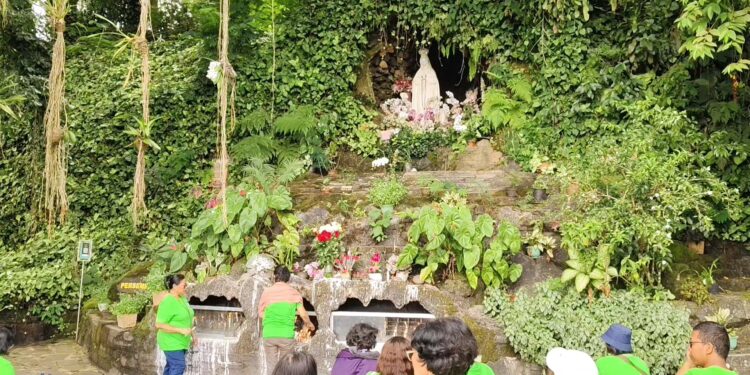 Sejarah Gua Maria Kuningan sebagai Tempat Ziarah Umat Katolik di Bawah Kaki Gunung Ciremai
