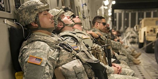 Viral! Teknik Tidur ala Militer yang Bikin Cepat Terlelap dalam 2 Menit