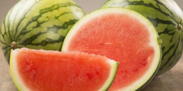 Viral Testpack Positif di Semangka, Dokter Kandungan Tegaskan Itu Hoaks