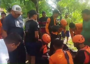 Dramatis, Proses Evakuasi Bocah Tewas Terpeleset dan Hanyut di Sungai Saat Sedang Bermain
