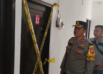 Sesosok Mayat Perempuan Ditemukan Gantung Diri di Dalam Kamar Kos, Hebohkan Warga