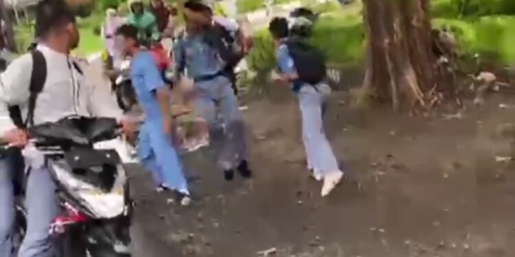 Pelajar SMK Diserang di Jalan Bypass Cirebon, Satu Orang Terluka Dilarikan ke RS Ciremai