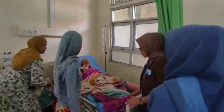 Alami Luka Parah, Korban Atap Klinik Ambruk Jalani Operasi