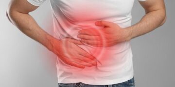 Waspada! Kebiasaan Tidak Mengunyah Makanan dengan Baik Dapat Picu Usus Buntu