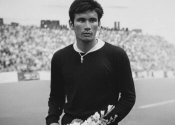 Kabar Duka: Mantan Kiper Timnas Indonesia Ronny Pasla Meninggal Dunia