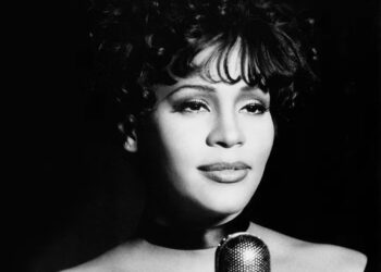 Legenda Musik Whitney Houston Dapat Penghargaan Khusus dari Recording Academy