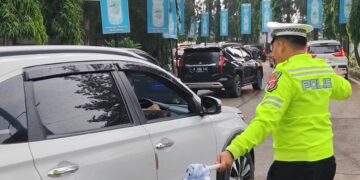 Kepadatan juga terjadi di ruas Tol Palimanan–Kanci, Kabupaten Cirebon, tepatnya di Rest Area 207 (Foto : Darfan)