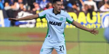 Media Italia: Jay Idzes Berpotensi Pindah ke AC Milan pada Januari