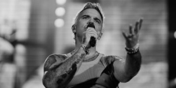 Robbie Williams Lampaui The Beatles dengan 16 Album Nomor Satu