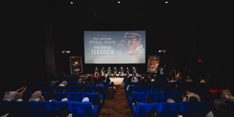 Film Penerbangan Terakhir Ajak Perempuan Terhindar Modus Cowok Berseragam Ditengah Ramai Skandal Dunia Penerbangan