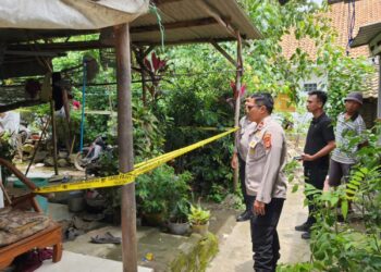 Kasus pembunuhan yang melibatkan saudara kandung ini terjadi di Desa Kedungbunder, Kecamatan Gempol, Kabupaten Cirebon