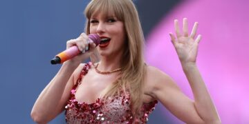 Taylor Swift mencetak sejarah di Stadion Wembley saat ia menutup rangkaian tur Eropa Eras Tour di tempat tersebut
