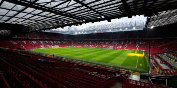 Stadion Old Trafford, markas Manchester United