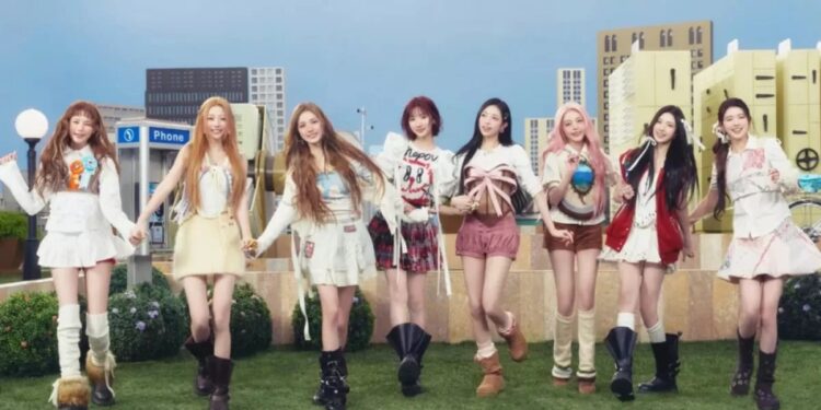 Hearts2Hearts akan tampilkan Rude di panggung pertama kali pada fan meeting perdana. (Allkpop)