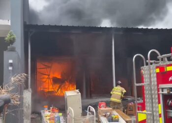 Kebakaran hebat, tiga ruko di Kabupaten Majalengka ludes terbakar
