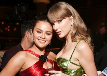 Selena Gomez Ungkap Lagu “Dorothea” Milik Taylor Swift Ditulis Tentang Dirinya