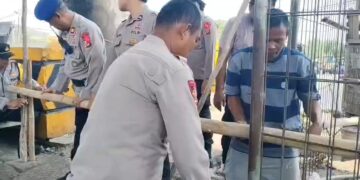 Polisi Pasang Rambu dan Pagar Pembatas di Pasar Ikan Gebang untuk Antisipasi Kemacetan Mudik