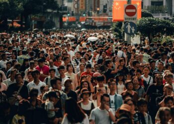 Ilustrasi populasi sebuah negara.(Dok. UNSPLASH/Owen Cannon)