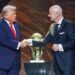 Presiden Donald Trump dan Gianni Infantino, yang terlihat pada pengundian Piala Dunia Desember lalu, telah berdiskusi mengenai persiapan turnamen tersebut. (Sumber Foto : Getty Images)