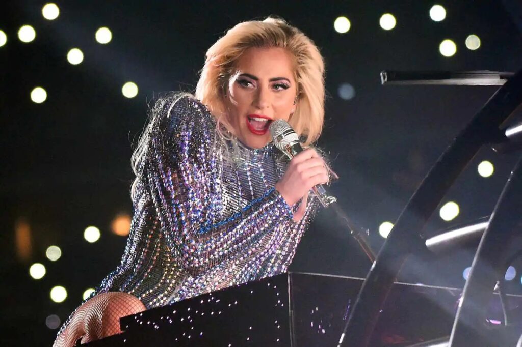 Lady Gaga Sakit Infeksi Pernapasan, Jadwal Konser Kanada Dibatalkan (Foto : Darfan)