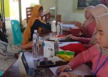 Ratusan calon jemaah haji jalani tes kesehatan sebelum berangkat ke Tanah Suci (Foto : Darfan)