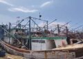 Solar industri langka, ratusan kapal nelayan teronggok di Pelabuhan Kejawanan (Foto : Darfan)