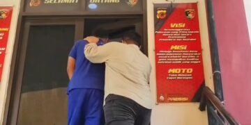 Buronan kasus korupsi dana bantuan sosial Program Keluarga Harapan (PKH) akhirnya berhasil ditangkap setelah tiga tahun melarikan diri (Foto : Darfan)