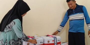 Pedagang Boboko Keliling Asal Majalengka Berangkat Haji (Foto : Darfan)