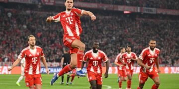Selebrasi Aleksandar Pavlovic dalam laga Bayern Munchen vs Real Madrid di leg kedua perempat final Liga Champions 2025/2026, Kamis (16/4/2026). (c) AP Photo/Lennart Preiss