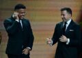 Ronaldo Nazario (kiri) bersama Alessandro Del Piero saat hadiri acara drawing Piala Dunia 2026 di Miami (6/12/2024). (Sumber Foto : GIORGIO VIERA/AFP)