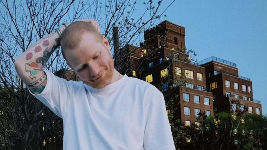 Ed Sheeran dengan tampilan barunya (Instagram @teddysphotos)