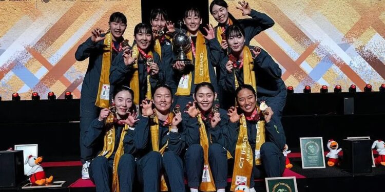 Tim bulutangkis Korea juara Uber Cup 2026 (Foto: Getty Images/Shi Tang)