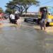 Ribuan kendaraan terjebak kemacetan panjang di jalur Pantura, tepatnya di Desa Rawaurip, Kecamatan Pangenan, Kabupaten Cirebon, (Foto : Darfan)