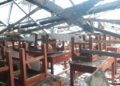 Tiga ruang kelas ambruk Sekolah Dasar Negeri 3 Mirat, Kecamatan Leuwimunding, Kabupaten Majalengka (Foto : Darfan)