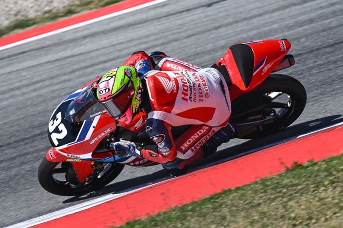Pembalap Indonesia di Moto3 Junior 2026, Muhammad Kiandra Ramadhipa. (Sumber Foto : ASTRA HONDA)