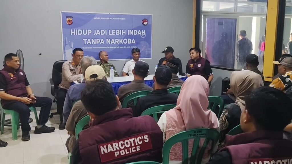 Desa Trusmi Kulon, mengikuti lomba Kampung Tangguh Tangguh Narkoba yang diselenggarakan oleh Polda Jawa Barat (Foto : Darfan)