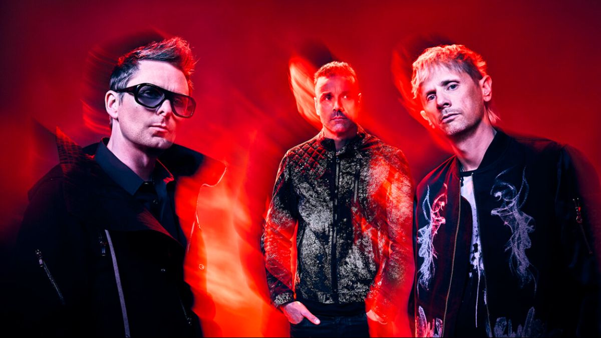 Muse Bagikan ‘Nightshift Superstar’, Persiapan Jelang Perilisan Album “The Wow! Signal” (Tangkapan Layar)