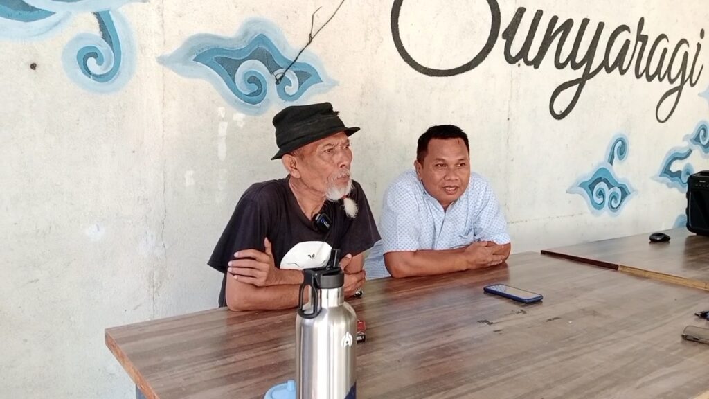 Usulan perubahan nama Provinsi Jawa Barat menjadi Tatar Sunda menuai sorotan. Pemerhati budaya Cirebon menilai usulan tersebut belum mendesak. (Foto : Darfan)