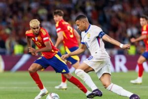 Mbappe vs Yamal, pertarungan bintang yang bisa tentukan nasib Prancis dan Spanyol di Piala Dunia 2026. (foto: FIFA)