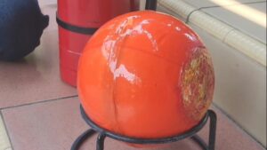 “Bom” Bola Singkong Pemadam Api dari Cirebon (Foto : Darfan)