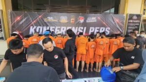 Polisi Bongkar Jaringan Obat Ilegal, Sabu 101 Gram Diamankan, 24 Ribu Obat Keras Disita, 15 Tersangka Diciduk Polres Ciko