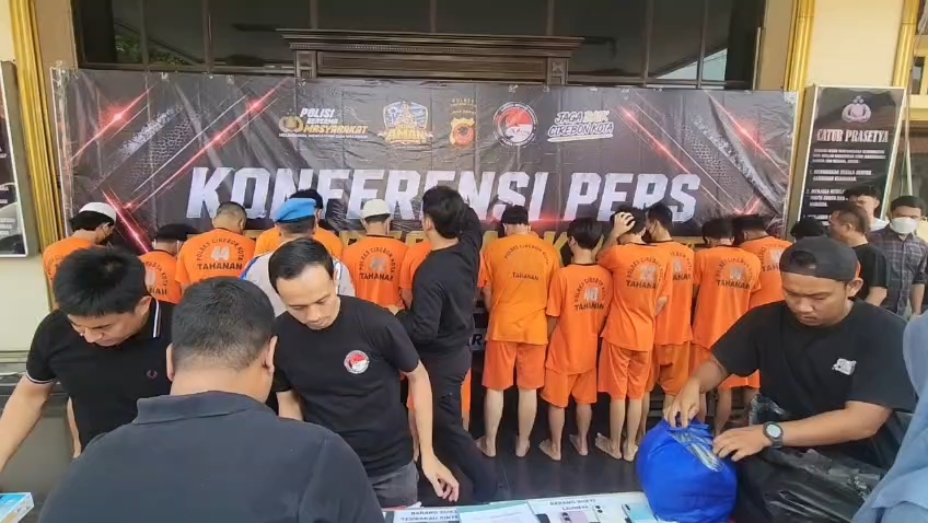 Polisi Bongkar Jaringan Obat Ilegal, Sabu 101 Gram Diamankan, 24 Ribu Obat Keras Disita, 15 Tersangka Diciduk Polres Ciko