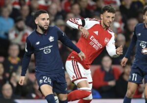 Calvin Verdonk saat mencatatkan debut di Liga Champions bersama Lille. (X)