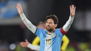 Lionel Messi saat melawan Benin. (Foto: Getty Images/Marcelo Endelli)